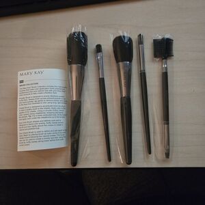 Mary Kay Complete Makeup Brush Set Brush Collection